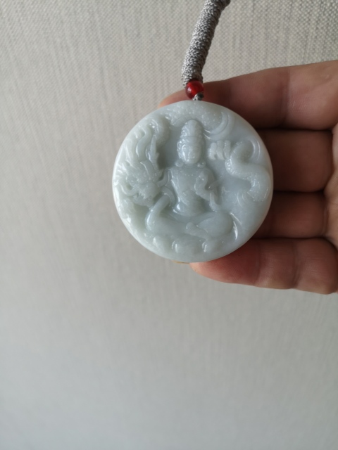 古玩玉器天然翡翠雕“御龍觀音”掛牌拍賣，當前價格680元