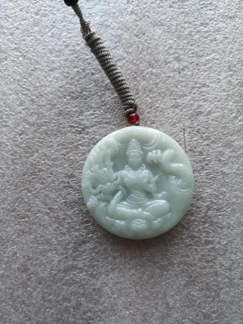 古玩玉器天然翡翠雕“御龍觀音”掛牌拍賣，當前價格680元