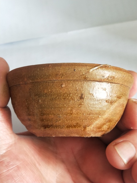 古玩陶瓷明末清初.醬釉唇口杯拍賣，當(dāng)前價(jià)格398元