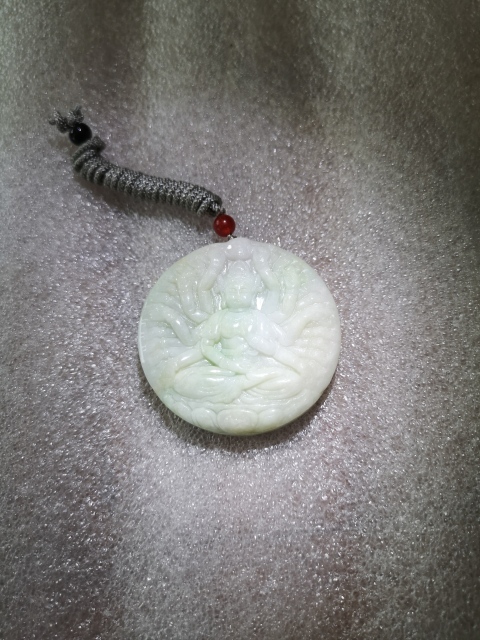 古玩玉器天然翡翠雕“千手觀音”牌拍賣，當前價格580元