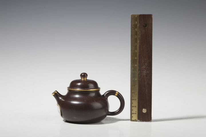 古玩陶瓷當(dāng)代·王海東制紫朱泥焐灰描金容天壺真品鑒賞圖
