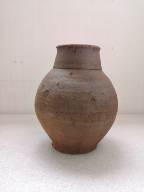 古玩陶瓷明代褐釉罐拍賣,當前價格298元