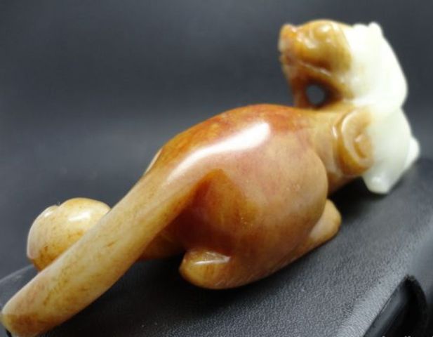 古玩玉器和田玉料雕“瑞獸”擺件拍賣,當前價格800元