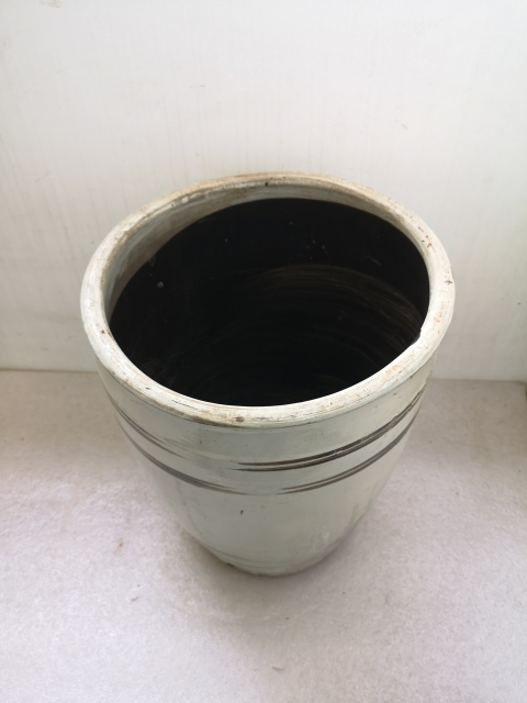 古玩陶瓷清代磁州窯吉語紋缸拍賣,當(dāng)前價格450元
