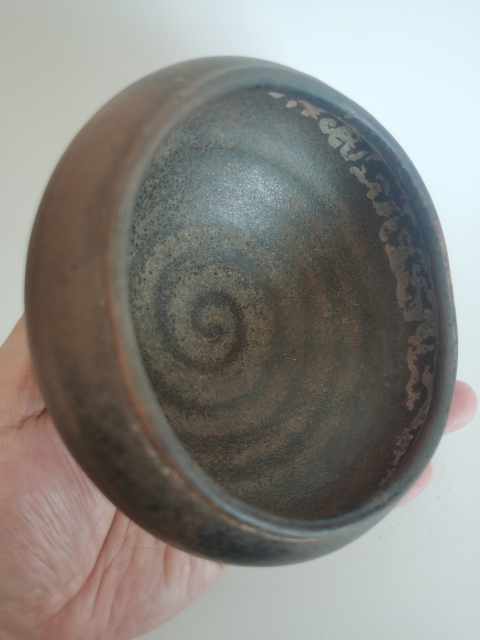 古玩陶瓷唐代?河南窯口醬釉缽拍賣，當前價格3800元