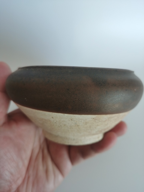 古玩陶瓷唐代?河南窯口醬釉缽拍賣，當前價格3800元