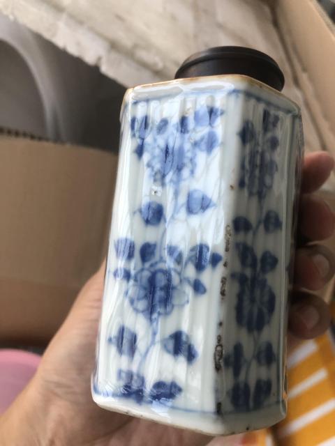 古玩陶瓷青花花卉紋茶葉罐拍賣，當前價格2300元