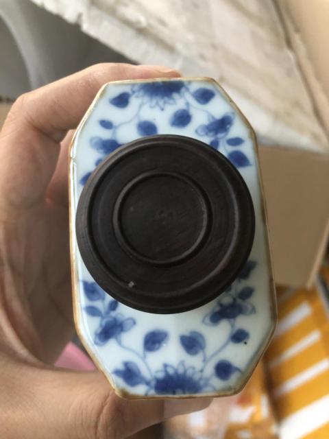 古玩陶瓷青花花卉紋茶葉罐拍賣，當前價格2300元