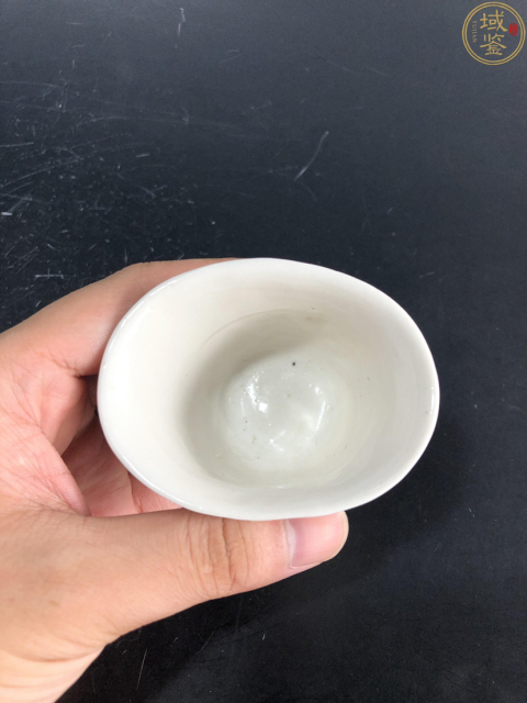 古玩陶瓷民國 白釉梅花杯拍賣，當前價格1600元