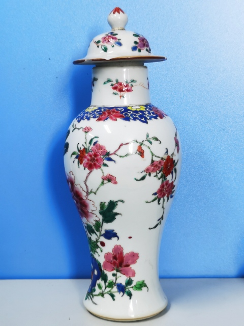 古玩陶瓷清早雍正粉彩孔雀花卉紋蓋瓶拍賣,當前價格6000元