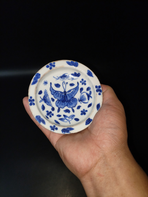 古玩陶瓷【咸豐】青花花蝶紋高足洗【傳世佳品】拍賣,當前價格0元
