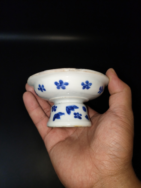 古玩陶瓷【咸豐】青花花蝶紋高足洗【傳世佳品】拍賣,當前價格0元