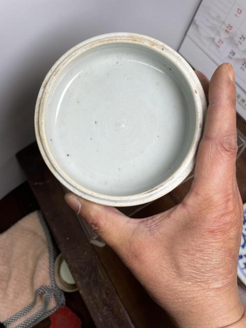 古玩陶瓷清中青花節盒拍賣,當前價格3000元