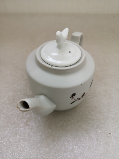 古玩陶瓷花鳥紋執壺拍賣,當前價格220元