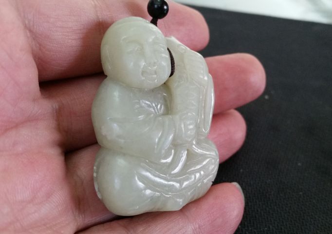 古玩玉器和田玉雕“童子抱鯉”把件拍賣,當前價格580元