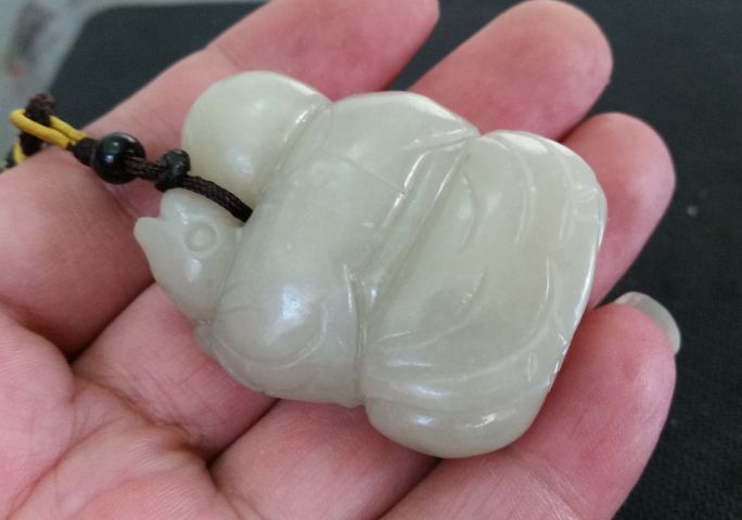 古玩玉器和田玉雕“童子抱鯉”把件拍賣,當前價格580元