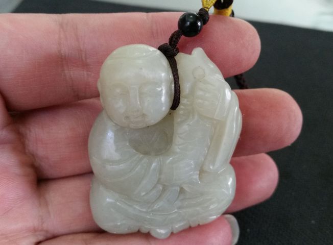 古玩玉器和田玉雕“童子抱鯉”把件拍賣,當前價格580元