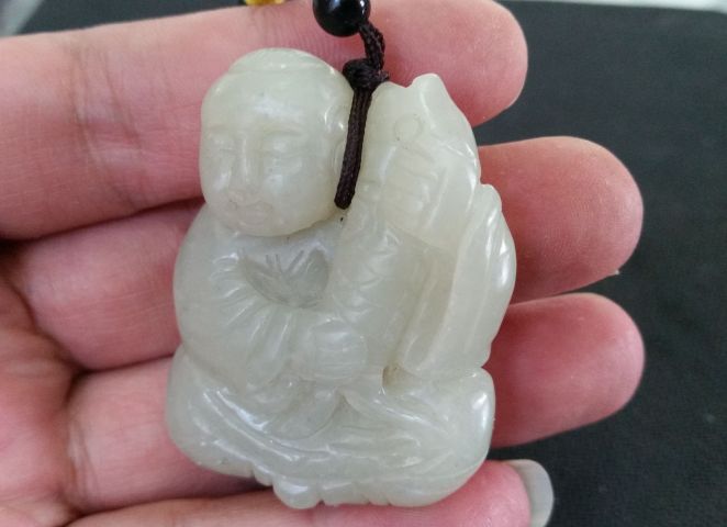 古玩玉器和田玉雕“童子抱鯉”把件拍賣,當前價格580元