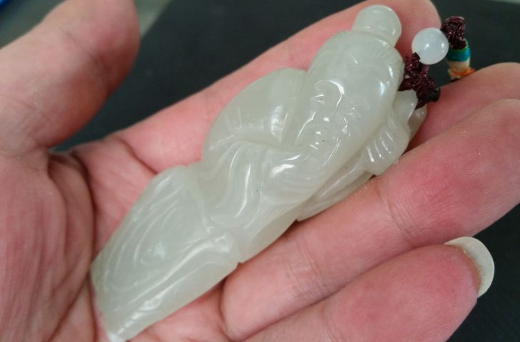 古玩玉器和田玉雕“漁翁得利”把件拍賣，當前價格680元