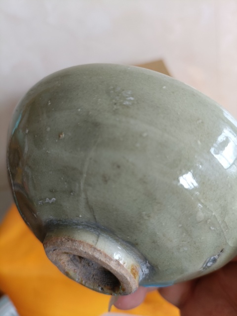 古玩陶瓷元代龍泉梅子青釉茶圓拍賣，當(dāng)前價(jià)格298元