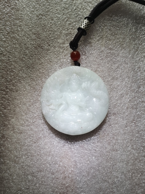 古玩玉器天然翡翠雕“御龍觀音”牌拍賣,當前價格680元