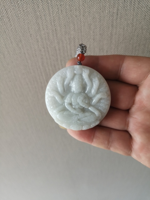 古玩玉器天然翡翠雕“千手觀音”牌拍賣,當前價格680元