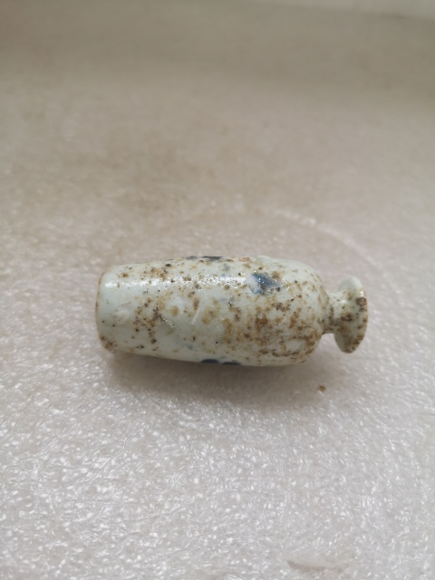 古玩陶瓷花卉紋青花瓶拍賣，當前價格198元