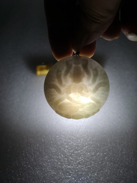 古玩玉器天然翡翠雕“千手觀音”牌拍賣,當前價格680元