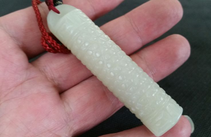 古玩玉器和田玉雕“翎管”拍賣,當前價格528元