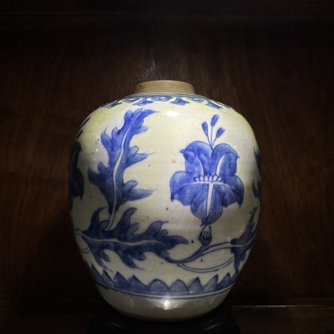 古玩陶瓷清康雍·青花喇叭花卉紋太白罐拍賣,當前價格12000元