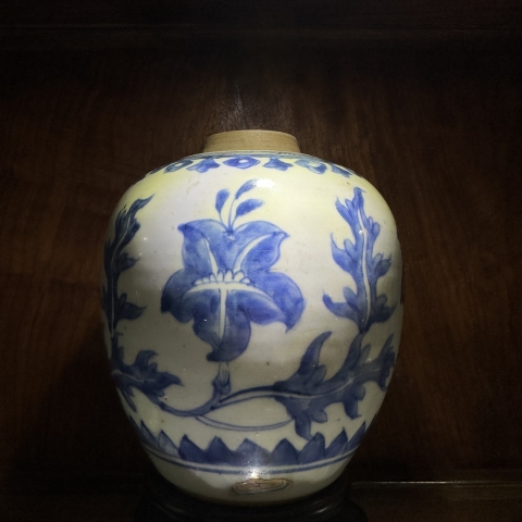 古玩陶瓷清康雍·青花喇叭花卉紋太白罐拍賣,當前價格12000元