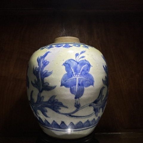 古玩陶瓷清康雍·青花喇叭花卉紋太白罐拍賣,當前價格12000元