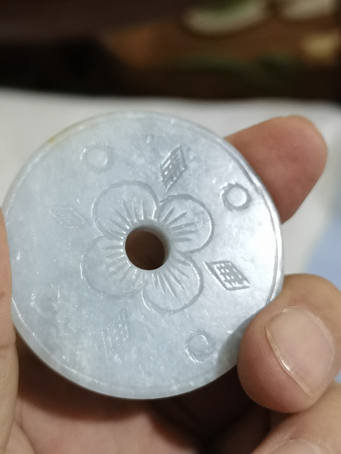 翡翠璧拍賣，當前價格300元