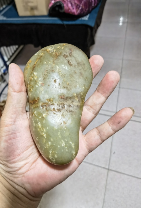 古玩玉器新疆和田玉籽料原石拍賣,當(dāng)前價(jià)格588元