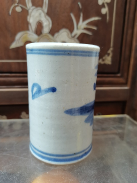古玩陶瓷清中青花花卉紋筆筒拍賣，當前價格2000元