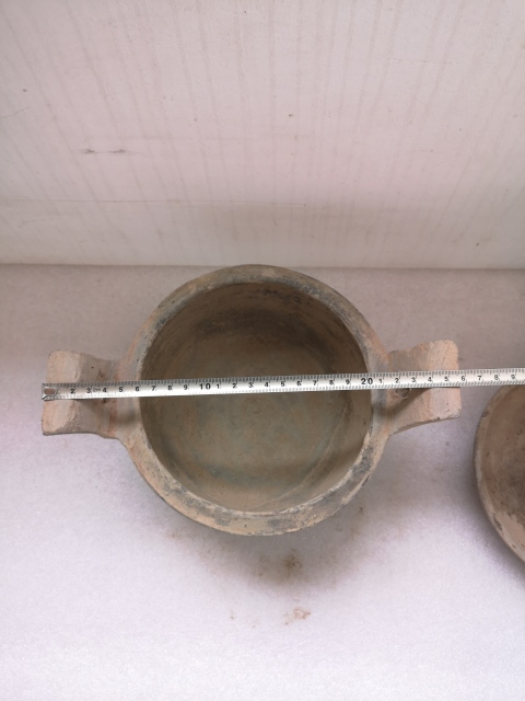 古玩陶瓷灰陶鼎拍賣，當(dāng)前價(jià)格550元