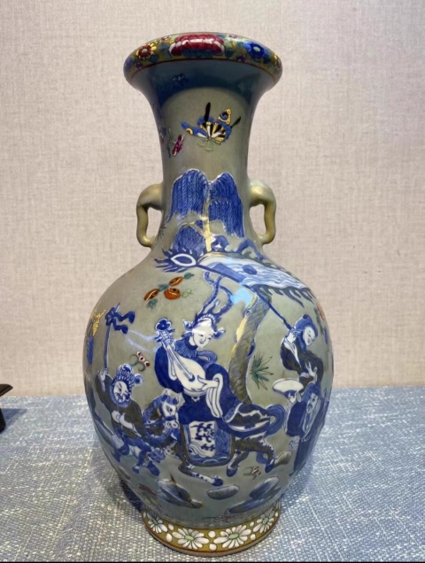 豆青釉 青花花鳥紋 天藍釉雙耳瓶 民国 中国古玩美術唐物擺件旧家蔵出 A320 豆青釉 青花花鳥紋 天藍釉雙耳瓶 民国 中国古玩美術唐物擺件旧家