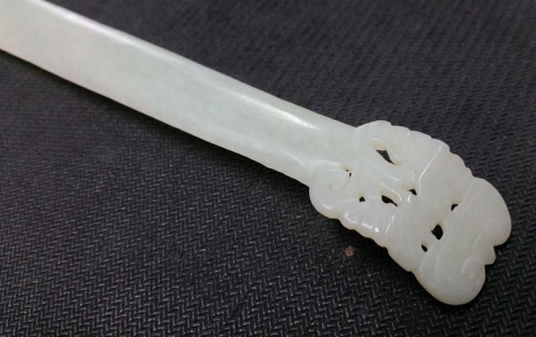 古玩玉器和田玉如意花卉發簪拍賣,當前價格980元
