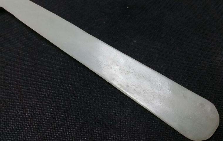 古玩玉器和田玉如意花卉發簪拍賣,當前價格980元