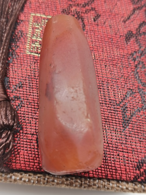 古玩玉器秦漢·老紅瑪瑙多棱珠吊墜一枚拍賣(mài),當(dāng)前價(jià)格500元