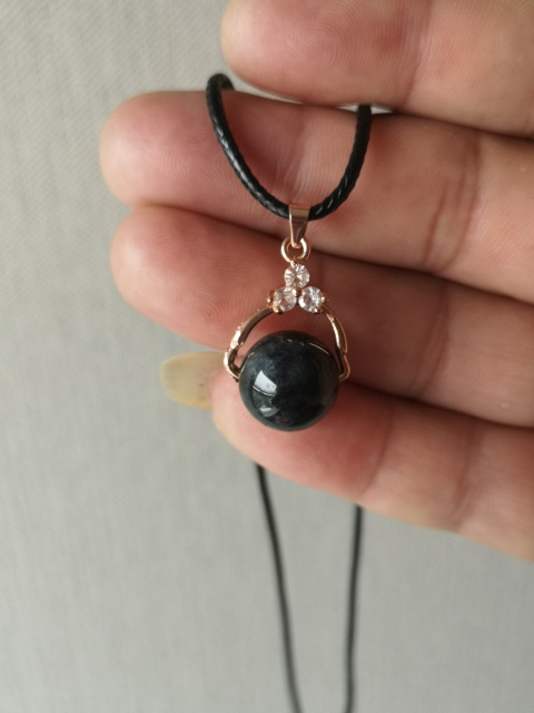 古玩玉器天然翡翠“圓珠”吊墜拍賣,當前價格160元