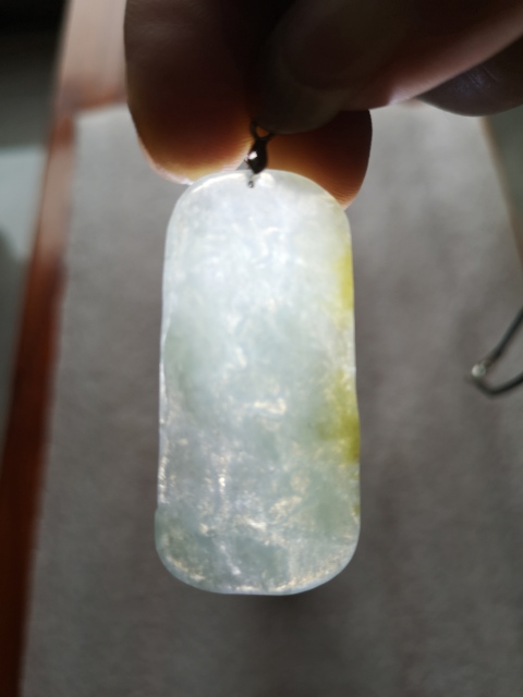 古玩玉器天然翡翠雕“山水”牌拍賣，當(dāng)前價(jià)格260元