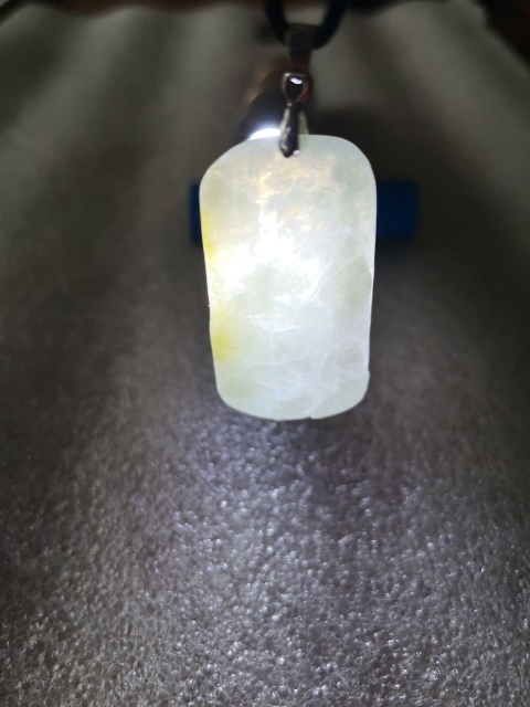 古玩玉器天然翡翠雕“山水”牌拍賣，當(dāng)前價(jià)格260元