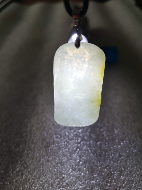 古玩玉器天然翡翠雕“山水”牌拍賣，當(dāng)前價(jià)格260元