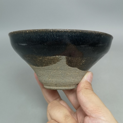 古玩陶瓷宋代建窯系烏金釉藍毫束口盞拍賣，當前價格35000元