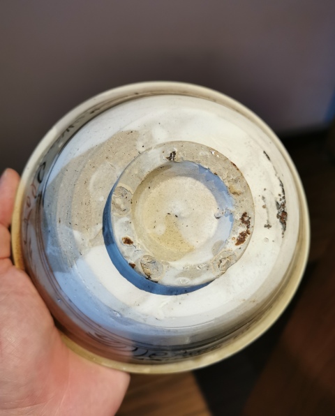 古玩陶瓷元代?白地褐彩花卉紋碗拍賣,當前價格299元