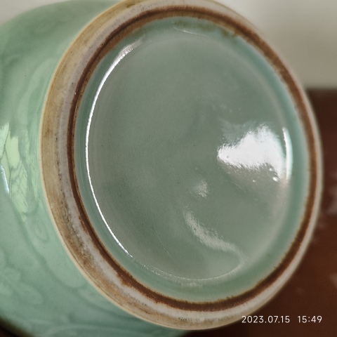 古玩陶瓷清乾隆豆青釉刻花纏枝蓮紋缸拍賣,當(dāng)前價(jià)格38000元