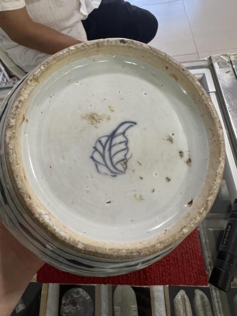古玩陶瓷青花纏枝花卉紋罐拍賣,當前價格8566元