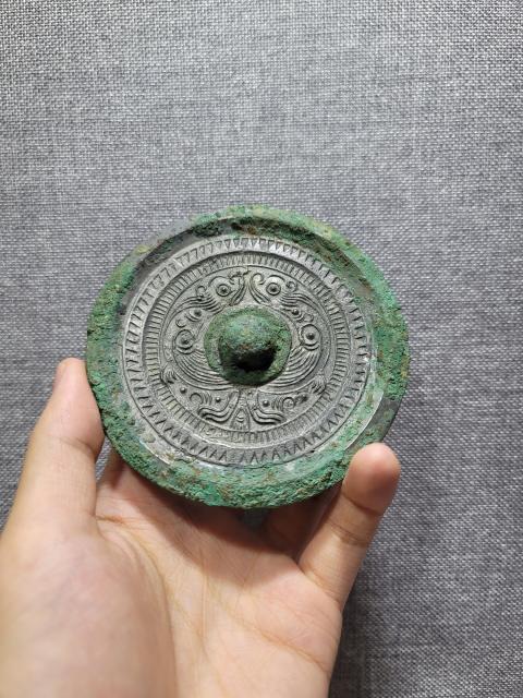 古玩銅器《漢代》瑞獸紋銅鏡拍賣，當(dāng)前價(jià)格3880元
