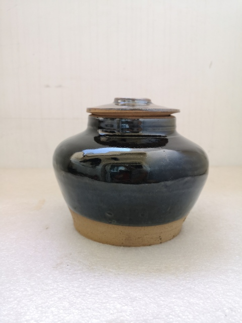 古玩陶瓷清代早期磁州窯蓋罐拍賣，當(dāng)前價(jià)格680元